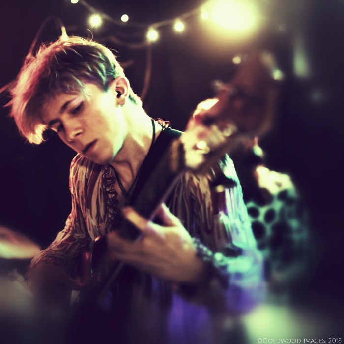 20180215_144108991_iOS