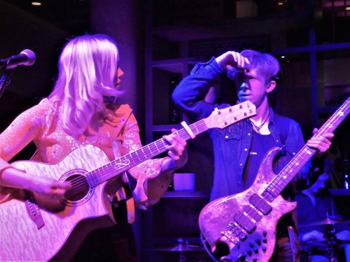 28191372_10155162327511700_1028271651_n